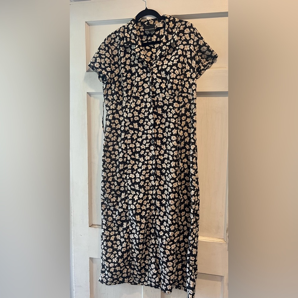 Vintage Floral Black and Cream Church Dress - Size 13/14